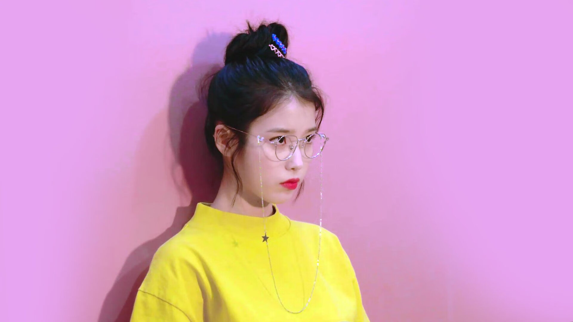 仰泳赛道波兰选手节奏精准,speedo仰泳